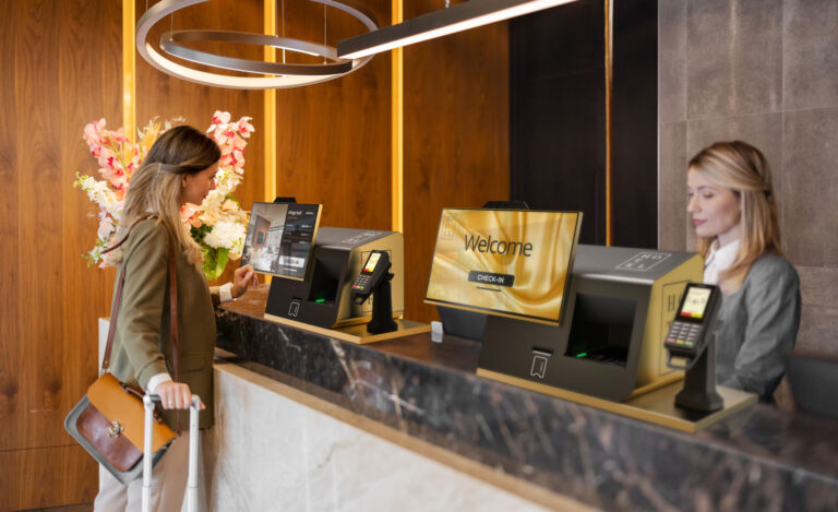 borne d'enregistrement en libre-service pour les hôtels